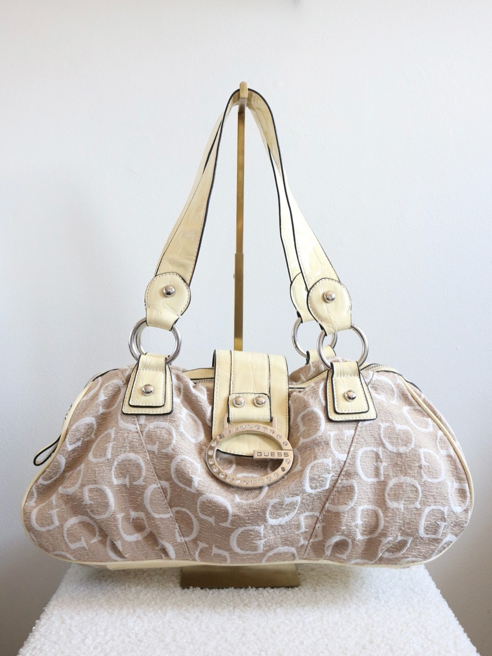 Vintage Y2K Guess Logo Jacquard Shoulder Bag Tan Butter Yellow Silver Hardware